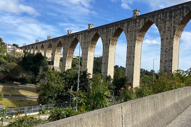 Private Shore Excursions and Skip the Line Tours in Lisbon - The Guide’s Storytelling Style