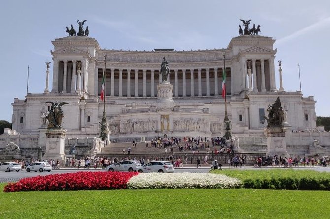 Private Shore Excursions from Civitavecchia Port: Rome highlights and the Catacombs - A private start from Civitavecchia at 8:00 am