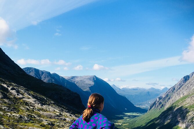Private shore excursions Troll road in 5-7 groups - Aksla Mountain gives you Ålesund from above