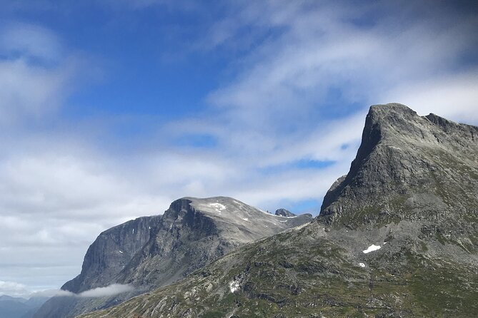 Private shore excursions Troll road in 5-7 groups - Trollstigen viewpoint brings the big moment