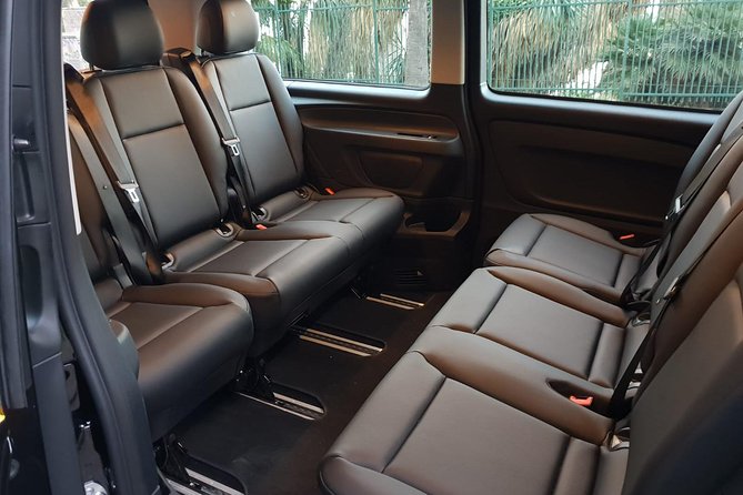 Private Transfer from Barcelona City Centre to Barcelona Cruise Terminal - Punctuality, Courtesy, and Driving Style