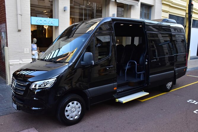 Private Transfer from Barcelona hotels to Barcelona Cruise Port - What the 30-minute ride includes