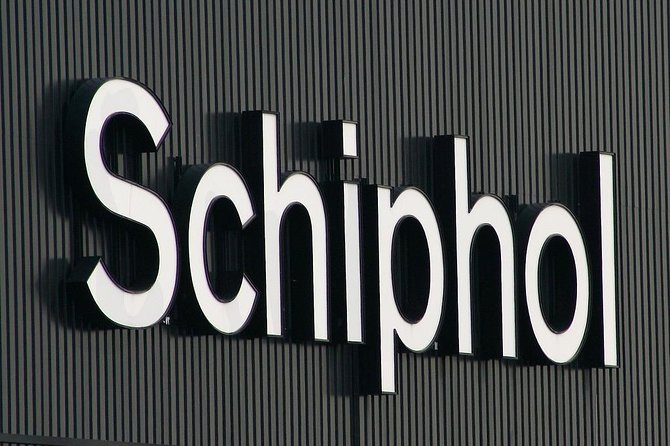 Private Transfer from the Cruise Port Amsterdam to AMS Schiphol - What your private Mercedes ride includes