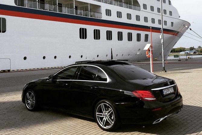 Private Transfer From the Port Gdynia to Gdansk Old Town - Finding your driver outside Gdynia port