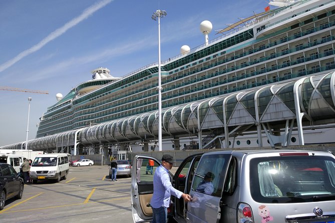 Private Transfer: Hotel to Shanghai Wusongkou Cruise Terminal (Baoshan Port) - Leaving your Shanghai hotel with a private driver