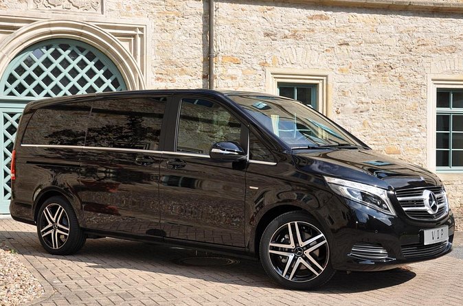 Private transfer to the cruise port of Barcelona - Why the private vehicle matters for a group of seven