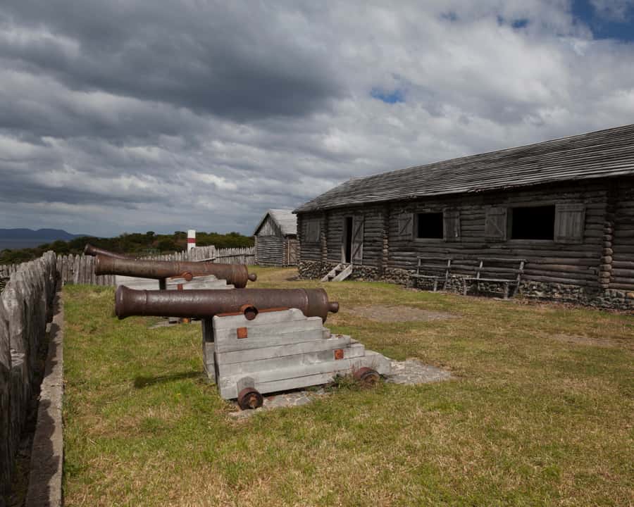 Punta Arenas: Fuerte Bulnes Shore Tour for Cruisers - The Visitor Center and the Midpoint of Chile