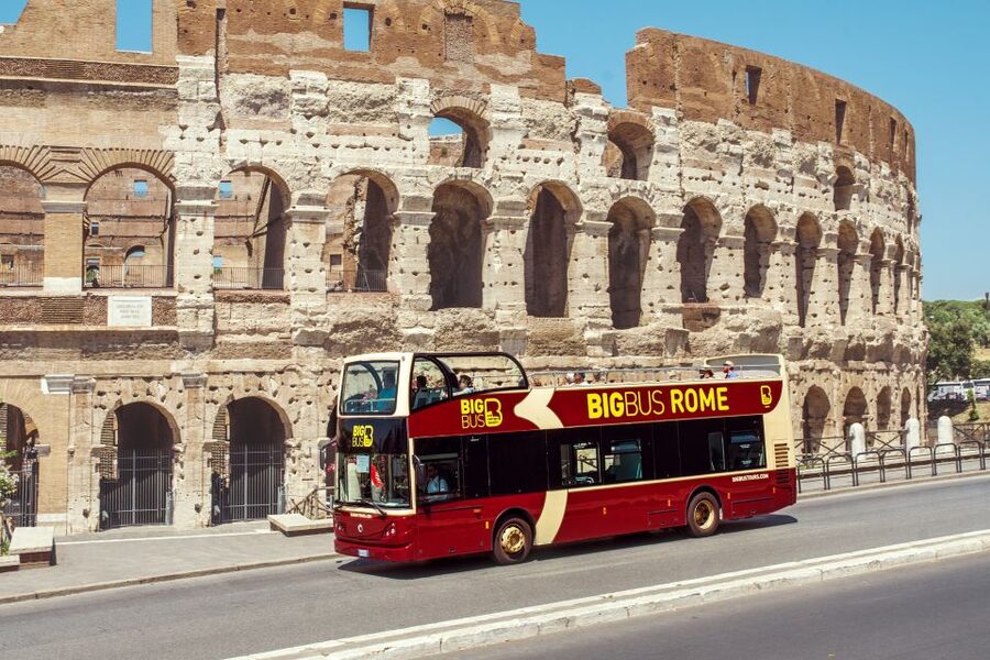 Rome: Hop-On Hop-Off Bus and Optional Cruise Port Transfer - Colosseum and Roman Forum: the biggest choice of the day