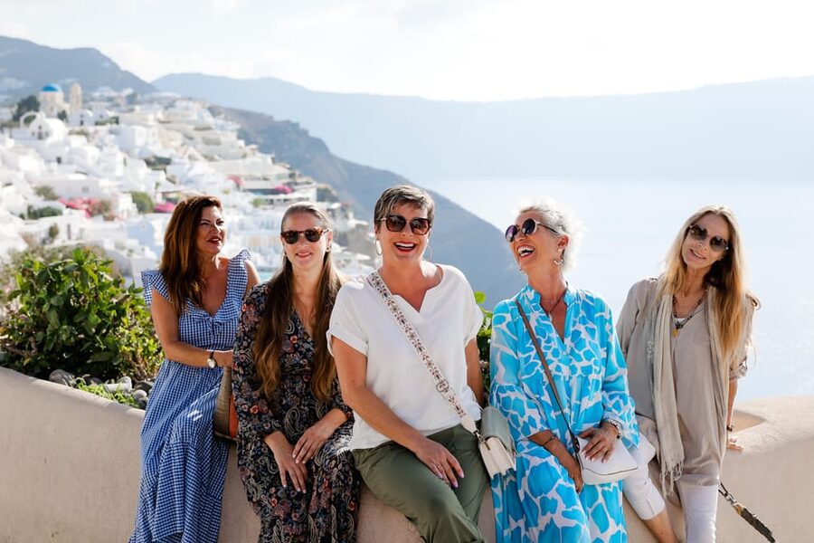 Santorini: 4hr Small Group Shore Excursion with Minimum Walk - Kamari and the black volcanic shore