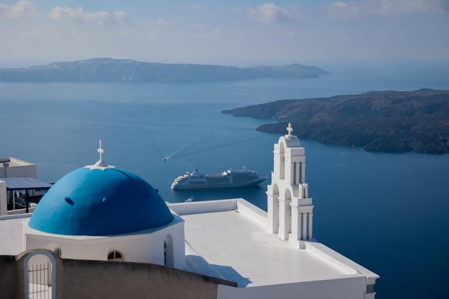 Santorini: 4hr Small Group Shore Excursion with Minimum Walk - The ride back to Fira