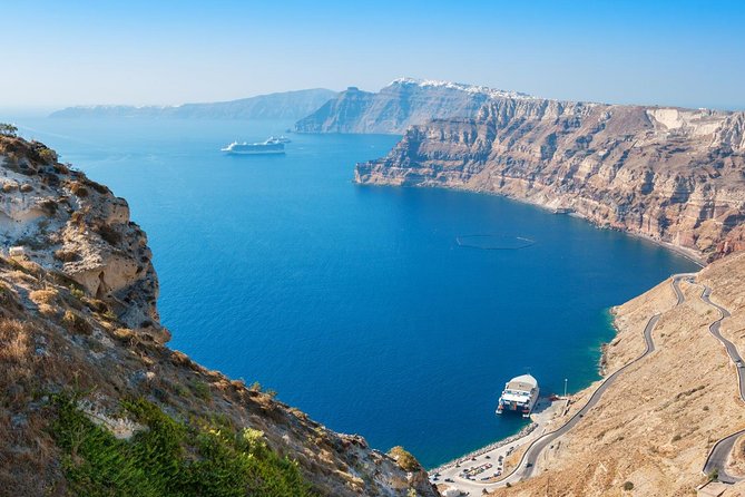 Santorini 8-Hour Private Tour with Hotel & Cruise Port Pickup - Red Beach and the southern volcanic coast