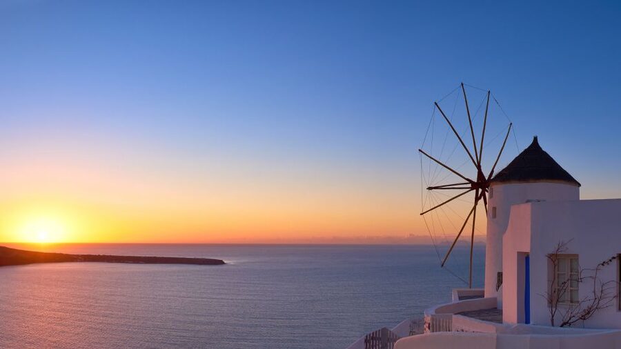 Santorini : Discover with Locals - Private Shore Excursion - What the private vehicle changes