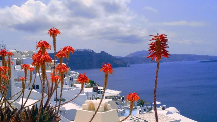 Santorini Island: Guided Tour from the port Rethymno Crete - The volcanic island setting