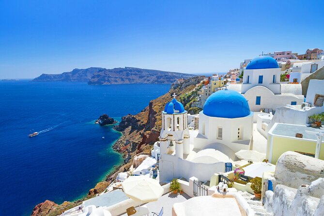 Santorini Island Tour for Cruise Travelers - Small Group - Oia brings the classic Santorini postcard