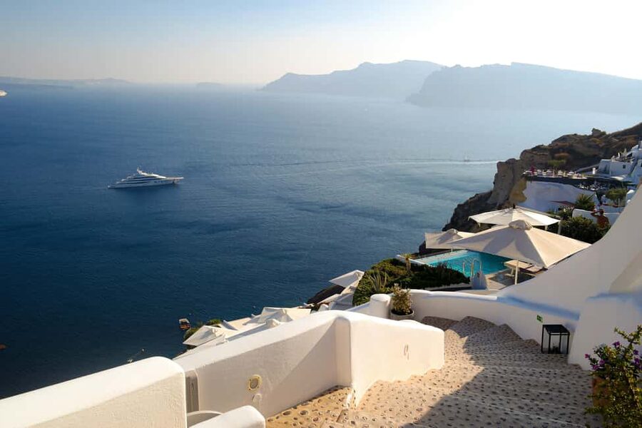 Santorini: Private 3-Hour Highlights Tour for Cruise Guests - Oia gives you the time to wander