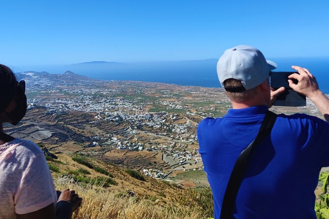 Santorini Shore Excursion: Private Sightseeing Tour - Santo Wines: optional caldera views with a separate bill