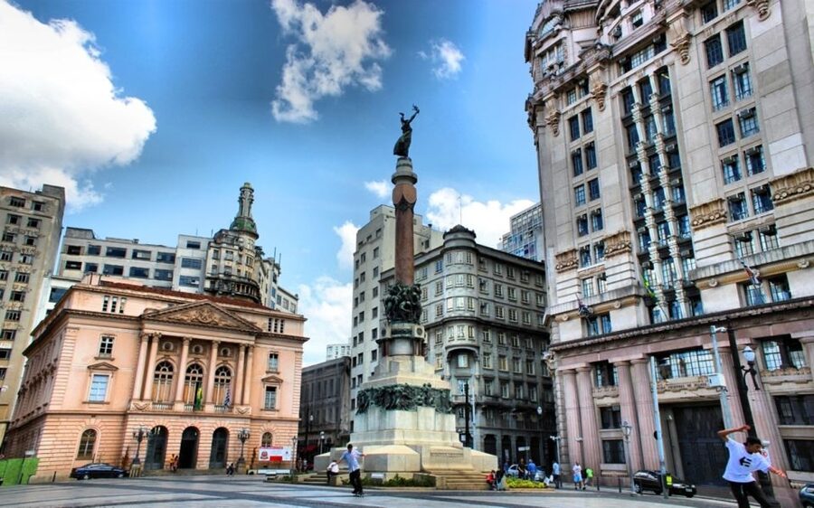 São Paulo: Full-Day Guided City Tour from the Port of Santos - São Paulo’s municipal market and the best food stop