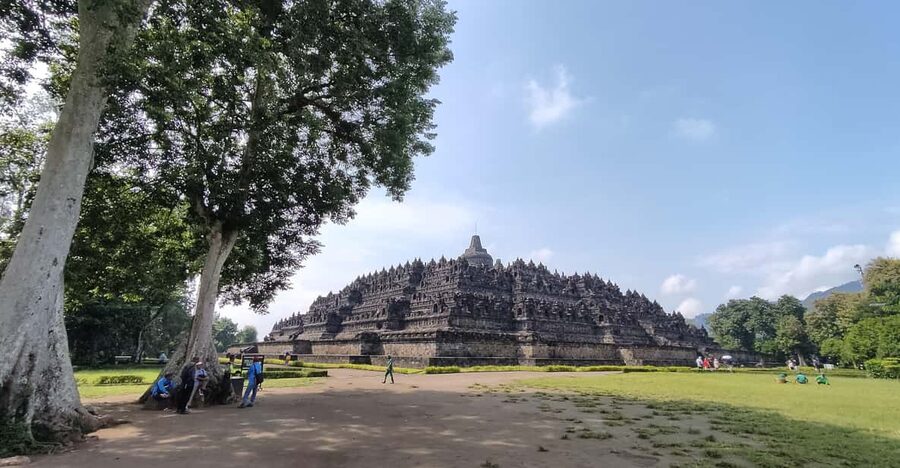 SEMARANG SHORE TOURS: BOROBUDUR TEMPLE EXCURSIONS - Who should book this shore excursion