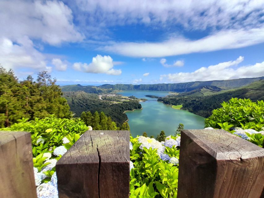 Sete Cidades: 4 Hours Shore Excursion Volcano Crater Tour - Twenty minutes in Sete Cidades village