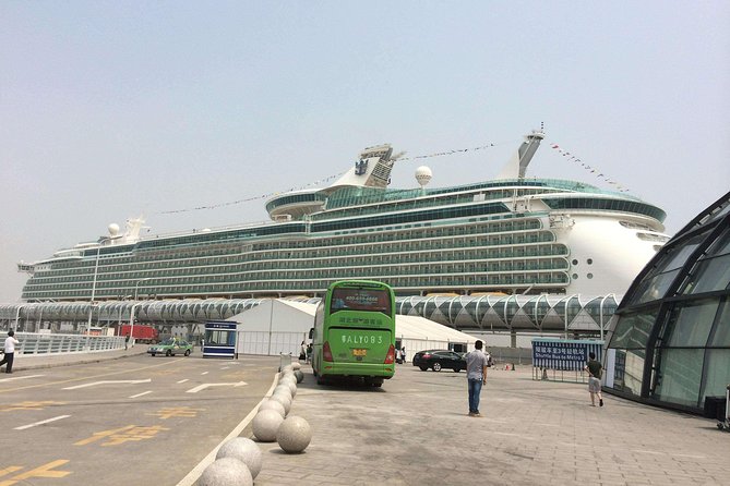 Shanghai Cruise Ports Private Arrival Transfer to Hotel in English Services - Finding the driver when port rules get in the way