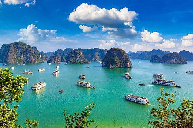 Shore Excursion: Amazing Day Cruise at Ha Long Bay - Sailing past Ha Long Bay’s famous islets