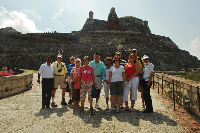 Shore excursion Cartagena city tour - Las Bóvedas, where history meets shopping
