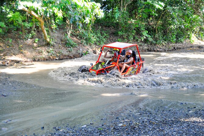 Shore Excursion Cruise ship Waterfalls y Buggys - Meeting your driver outside Taino Bay or Amber Cove