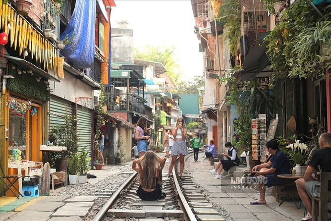 Shore Excursion Discovery Hanoi City from HaLong Bay Port - The Ho Chi Minh complex and a possible schedule change