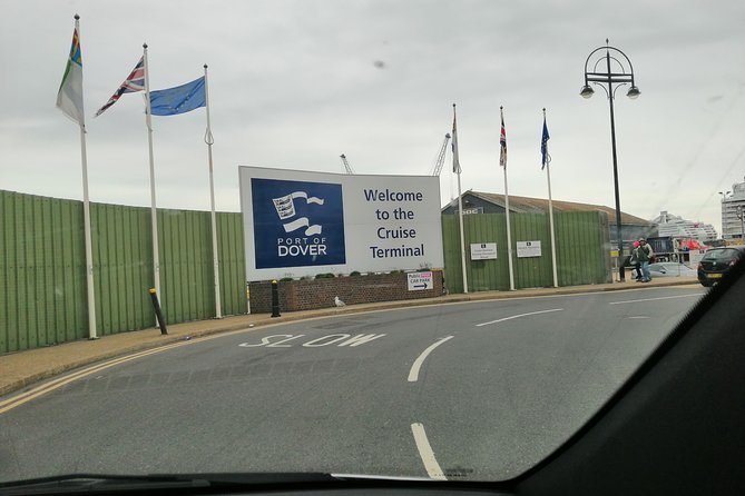 Shore Excursion: Dover Cruise Terminal to London with Stopover at Dover Castle - The White Cliffs photo stop in 30 minutes