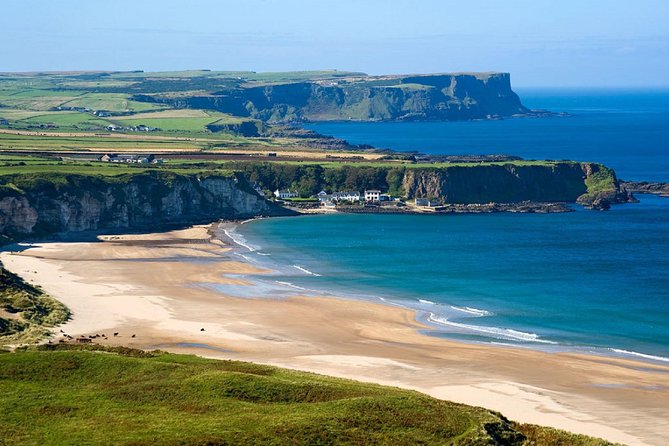 Shore Excursion from Belfast: Including Giants Causeway and Belfast City. - Belfast comes late and moves quickly