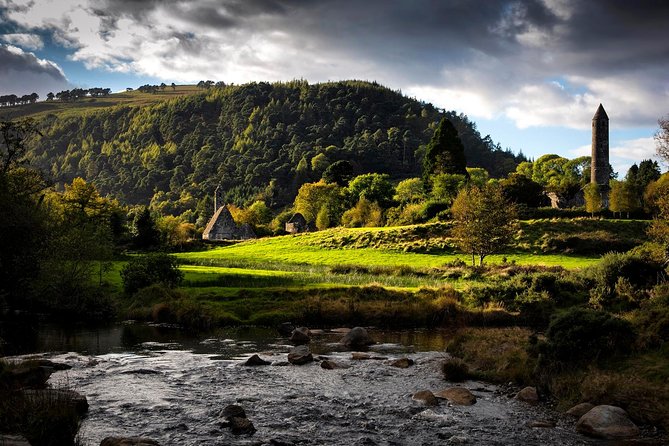 Shore Excursion from Dublin: Including Dublin highlights and Glendalough - Dublin highlights from the coach and on foot