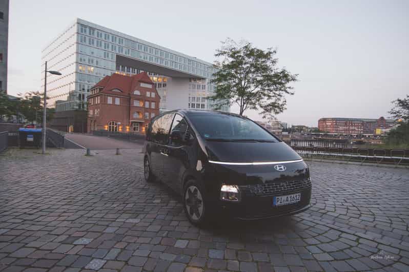 Shore excursion from Kiel to Hamburg. Private Van Tour. - Should you book the Kiel to Hamburg van tour?