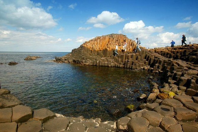 Shore Excursion: Giants Causeway Tour From Belfast Port (Extra Leg Room Bus) - Lunch near Ballycastle
