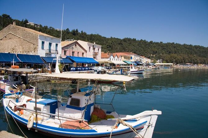 Shore Excursion: Katakolo Sightseeing hop on hop off bus tour - The 30-minute ride inland to Pyrgos