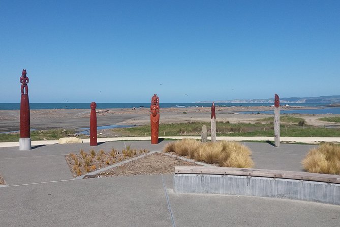 Shore Excursion: Napier and Surrounding Countryside Scenic Tour - The Art Deco bus is part of the experience