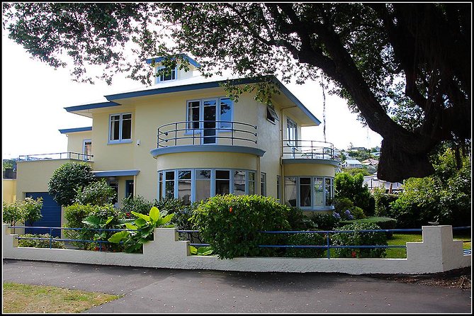 Shore Excursion: Napier/ Hawke's Bay & Premium Wineries tour - Two wineries, with some day-to-day variation