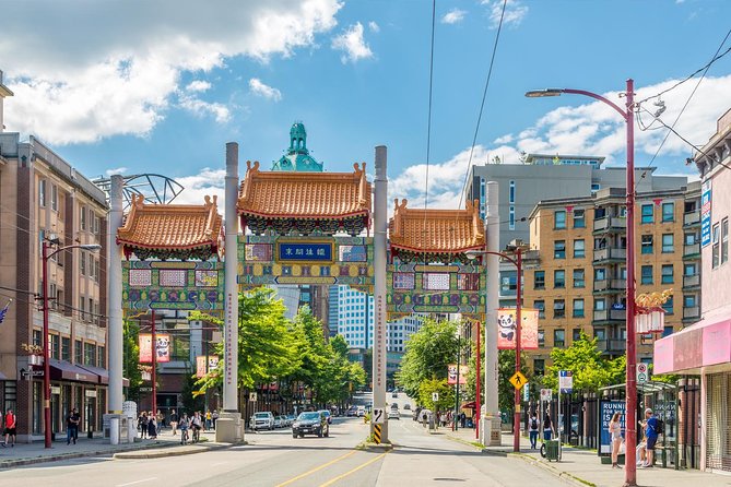Shore Excursion: Pre-Cruise Vancouver City Sightseeing Tour with Port Drop Off - The guide can make or break a short tour