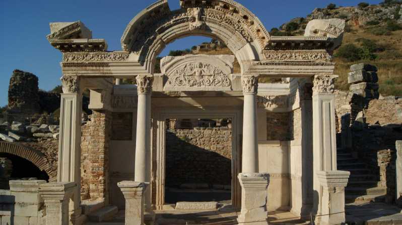 Shore Excursions: 3 Hours Easy Ephesus Tour - Guides who make the difference