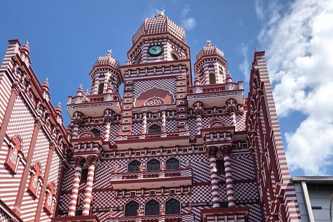 Shore Excursions Colombo Port Passenger Terminal -Kalaniya Temple - Viharamahadevi Park and the civic center