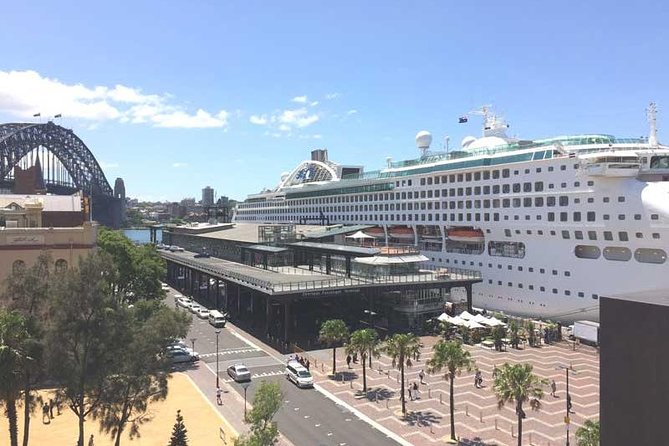 Shuttle Transfer from Sydney City Hotel to Sydney Cruise Port - Who should book this Sydney cruise shuttle?