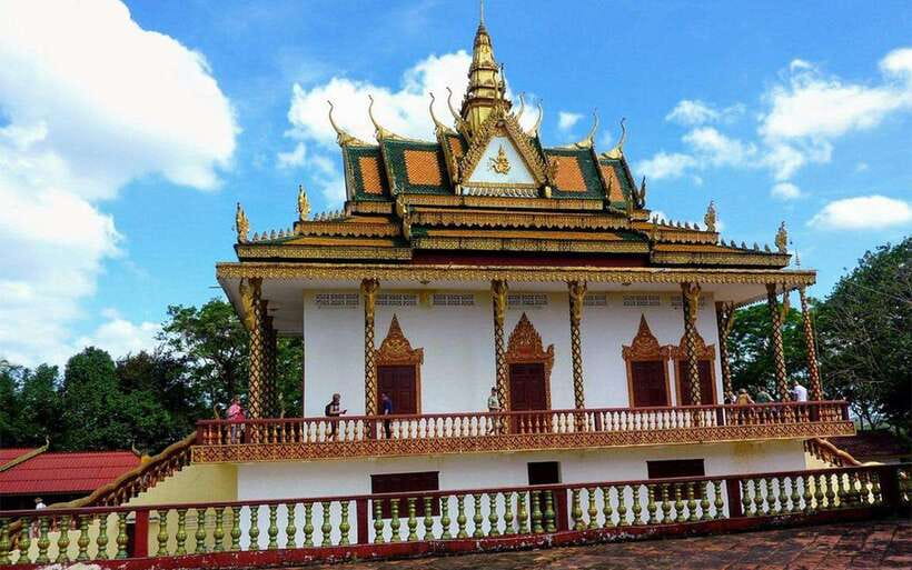 Sihanoukville City Tour for Cruise Passengers with 7 Stops - Preah Thong Neang Neak tells a local legend