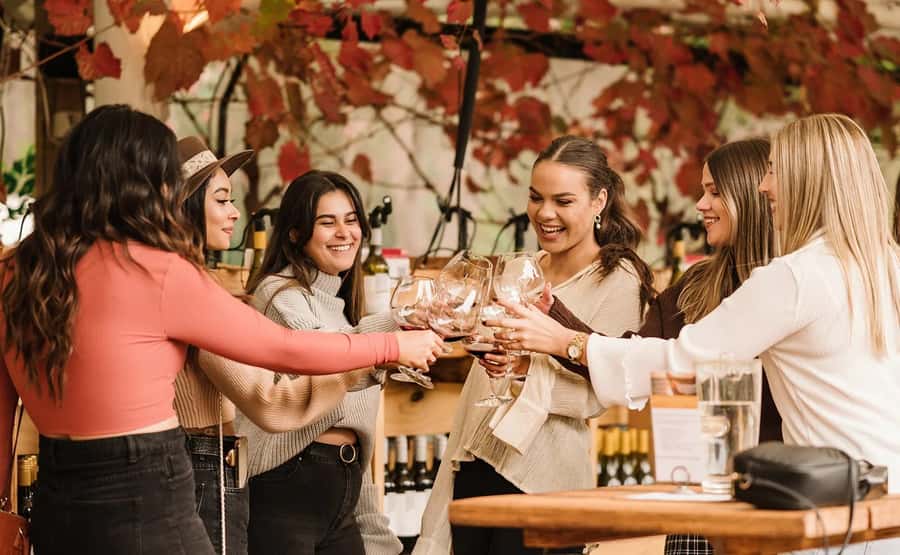 Sip & Savour Margaret River Cruise Ship Shore Excursion - Happs Wines brings pottery into the cellar-door visit