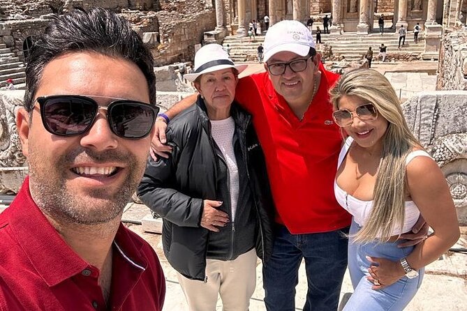 Skip Lines: Ephesus PRIVATE TOUR For Cruise Guests - Meeting your guide at Kusadasi port