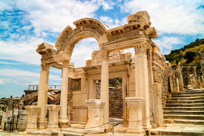 SKIP-THE-LINE: BEST OF EPHESUS PRIVATE TOUR with Lunch & ENTRY - Meryemana and the House of the Virgin Mary