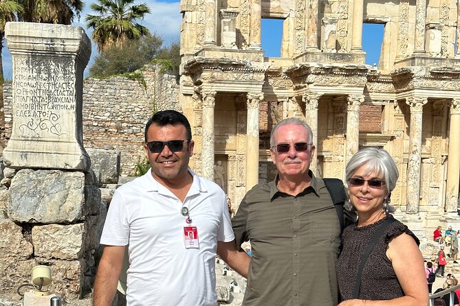 Skip the Line: Ephesus Tour For Cruise Guest - Meeting your guide at Kusadasi Port