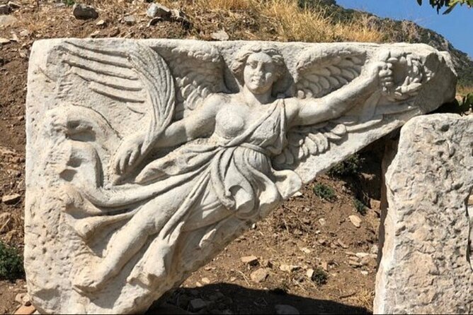 SKIP THE LINE / Highlights of Ephesus Private Tour / FOR CRUISE GUESTS ONLY - Lunch, coffee, and the rug-school question