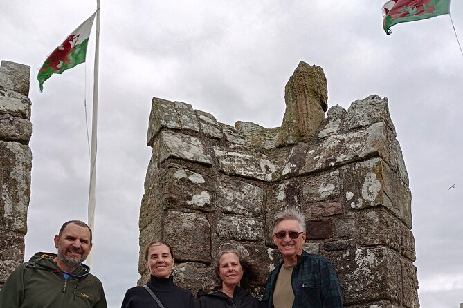 Small group Holyhead shore excursion in Caernarfon castle - Who should book this tour?