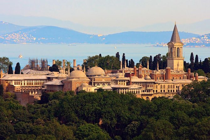 Small Group Istanbul Full-Day Shore Excursion: Hagia Sophia, Topkapi Palace, Blue Mosque, Hippodrome and Grand Bazaar - Guides make the difference