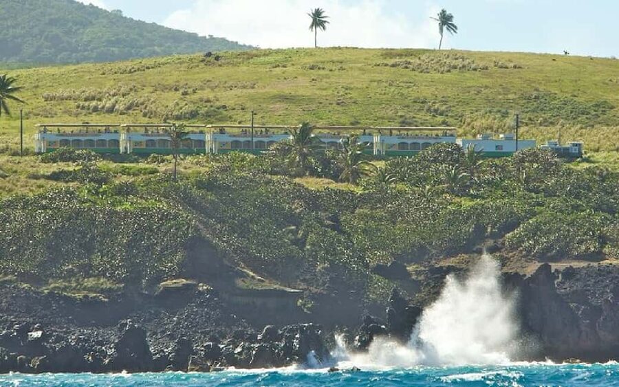 St. Kitts : Sugar Train with Pick Up & Drop-Off & Drinks - Choosing between the upper and lower decks