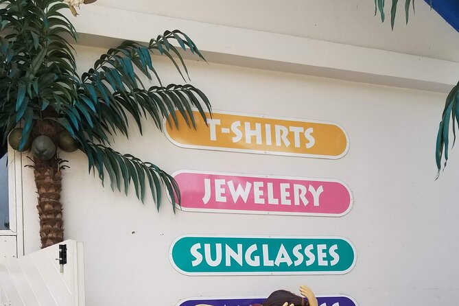 St Thomas Shore Excursion: Shopping, Sightseeing and Beach Tour - Two hours at Magens Bay